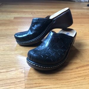 clark’s leather shoes